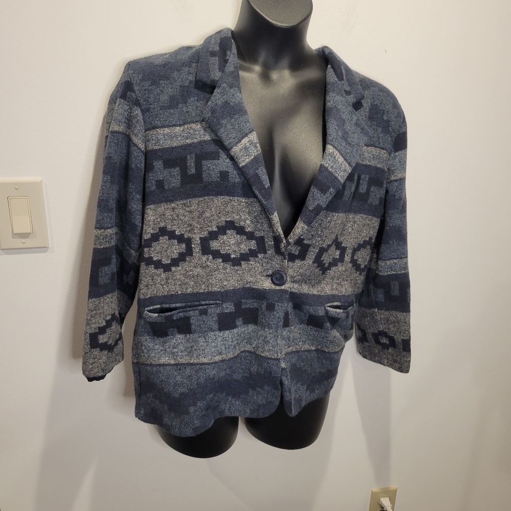 Vintage John Henry women's size L blue Aztec southwestern blazer